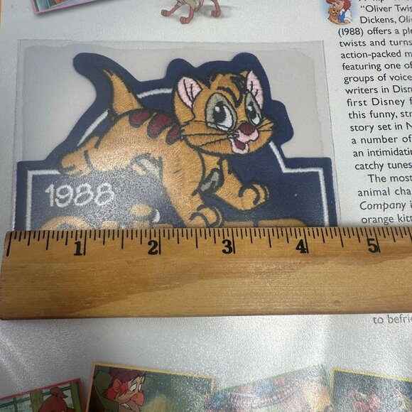 1988 Oliver Disney Collectible Patch Willabee & Ward With Information Card - Picture 3 of 4